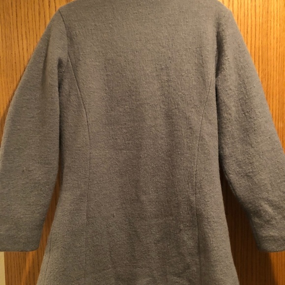 Wool Peacoat gently worn. Rare. Flower appliqués - Picture 3 of 5